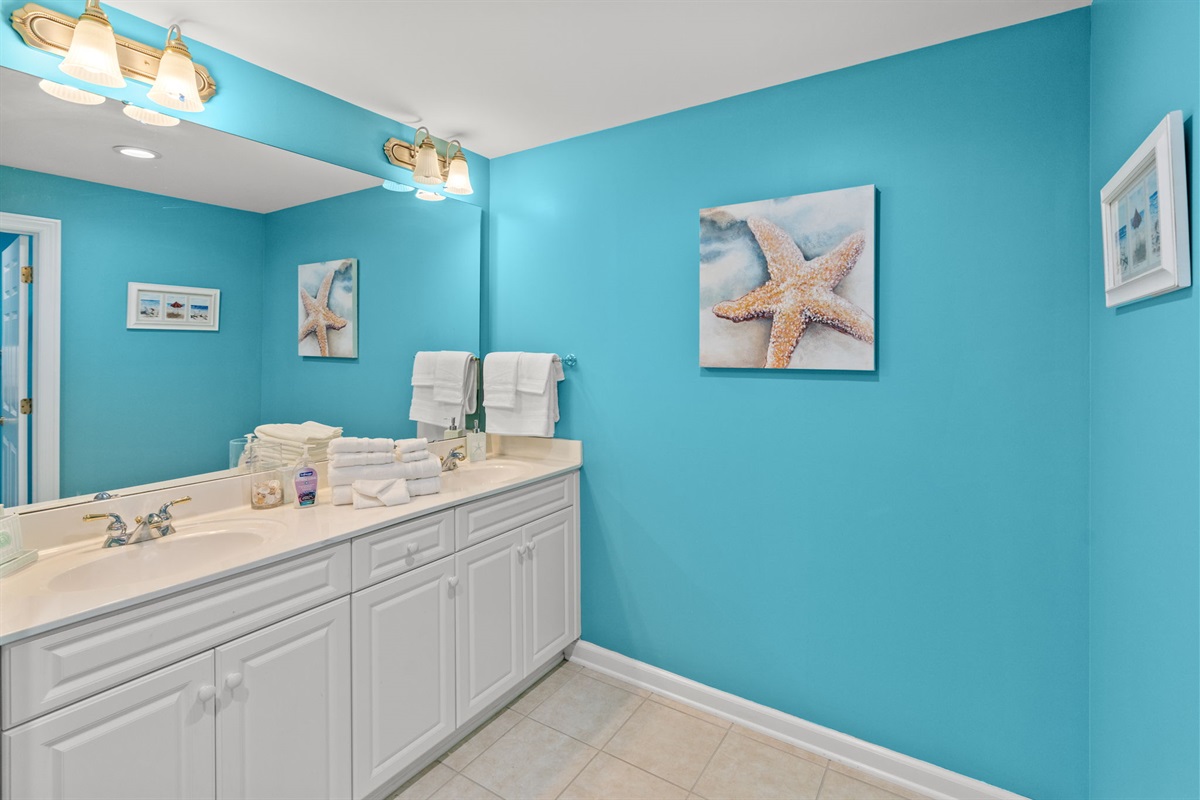 2nd Bathroom