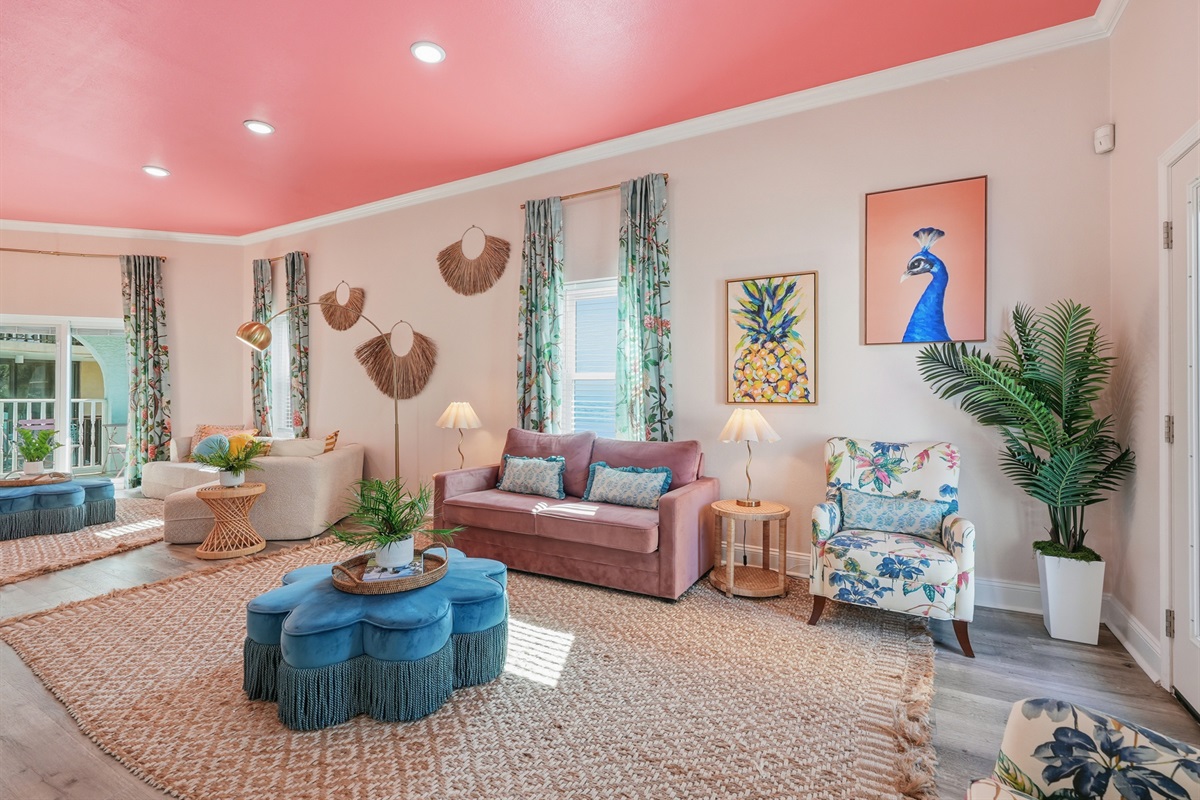 Sitting & Living Room