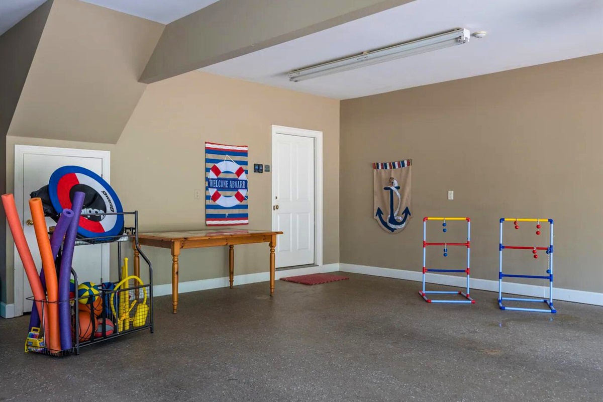 [Garage] Commence Family Game Night! Enjoy All of the Yard and Garage Games Blue Heron Covehas to Offer!