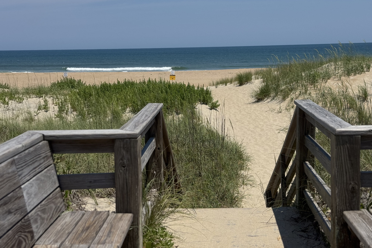 Wide ocean beaches walkable from the home.