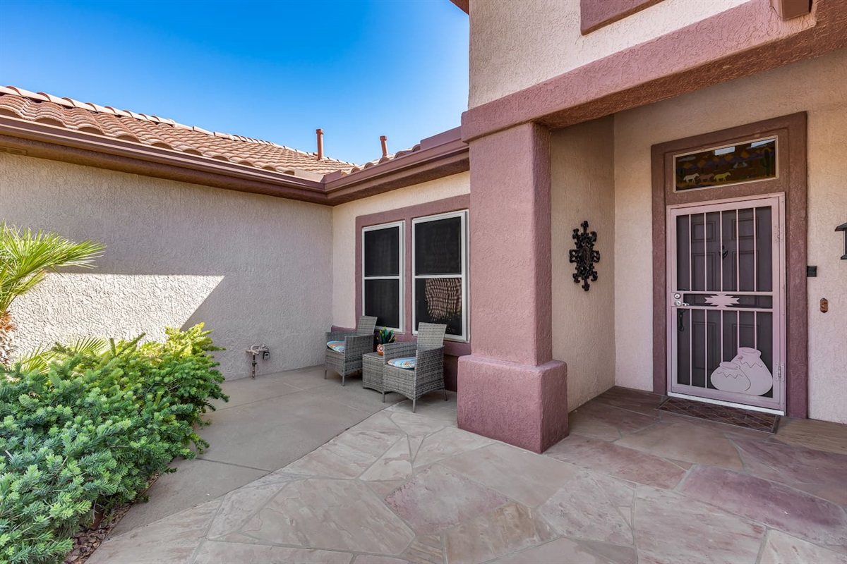 Cozy Cactus Pad in The Grande! Heated Pool|Hot Tub — Cozy Cactus Pad with Pool in Surprise, Surprise, Arizona — photo 9