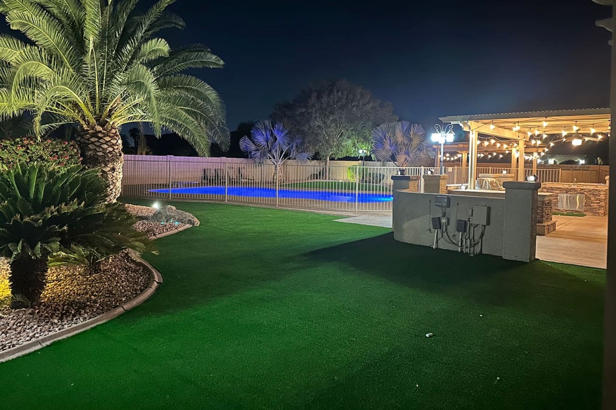 Desert Cove Escape | 5BR Retreat w/ Pool & Casita — Desert Cove Escape | 5BR Retreat w/ Pool & Casita, Surprise, Arizona — photo 20