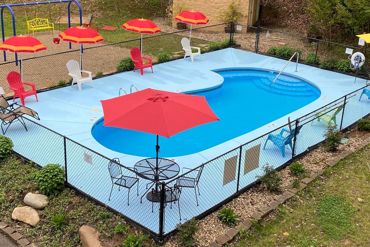 This beautiful pool is only 1/10 of a mile away! Open from May 1 to Oct 1. 