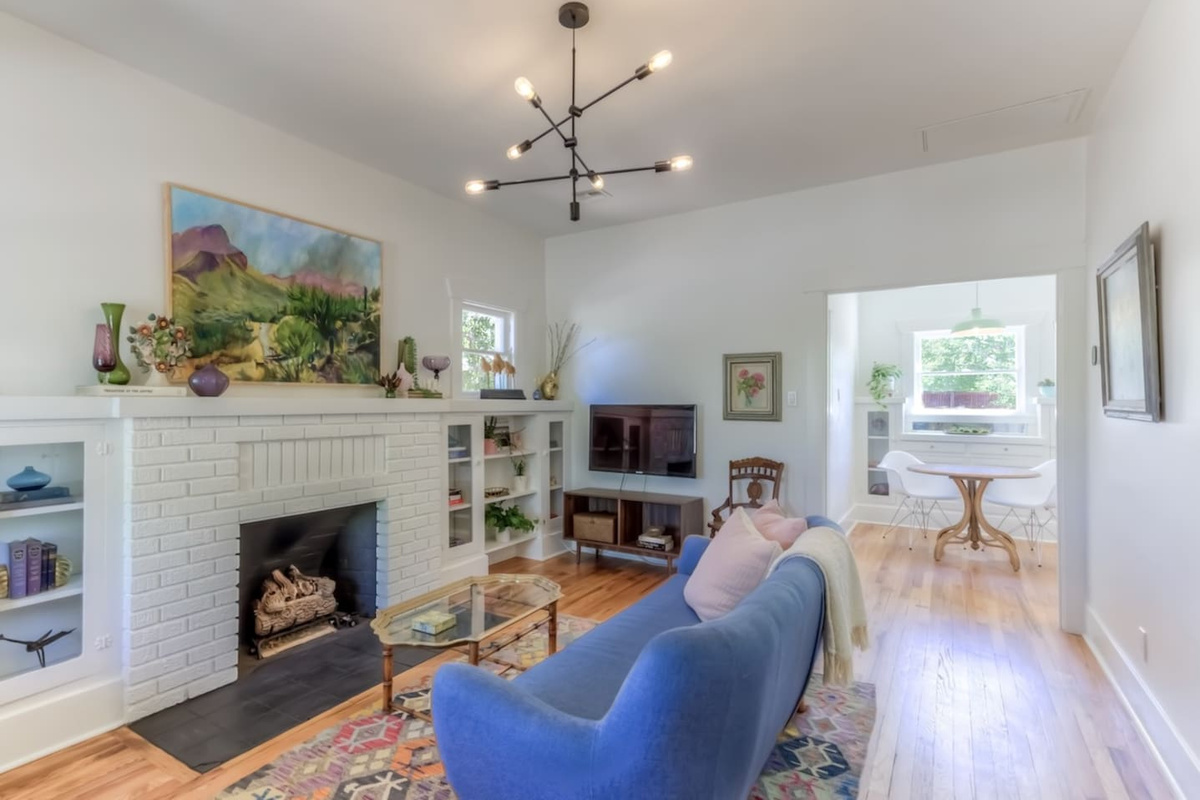Living room with gas fireplace