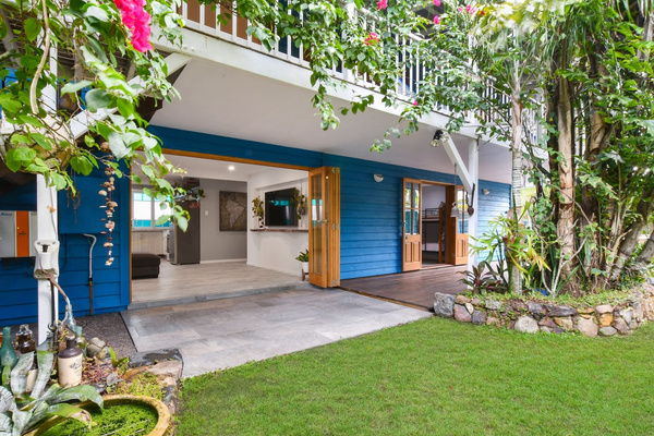 Aaron's Beachside Boat House