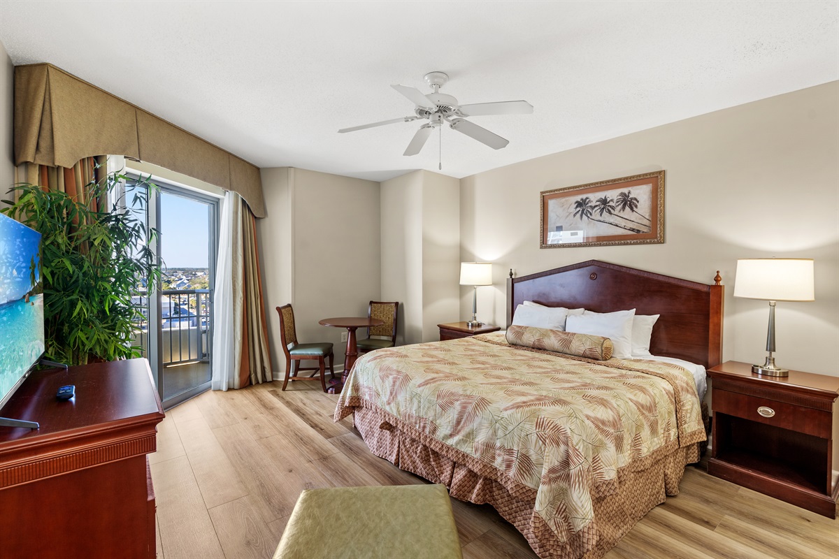 Studio Bedroom - private balcony