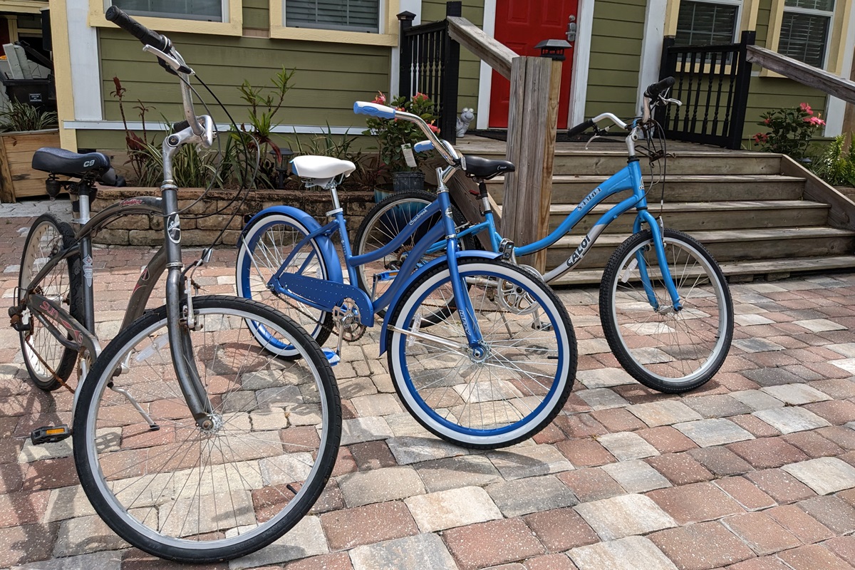 Cruise to downtown with the breeze in your hair! A five minute walk is now only a 2 minute bike ride