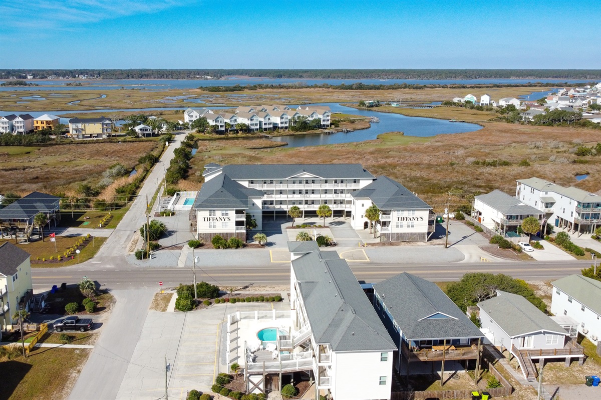 Tiffany's and sound at the back