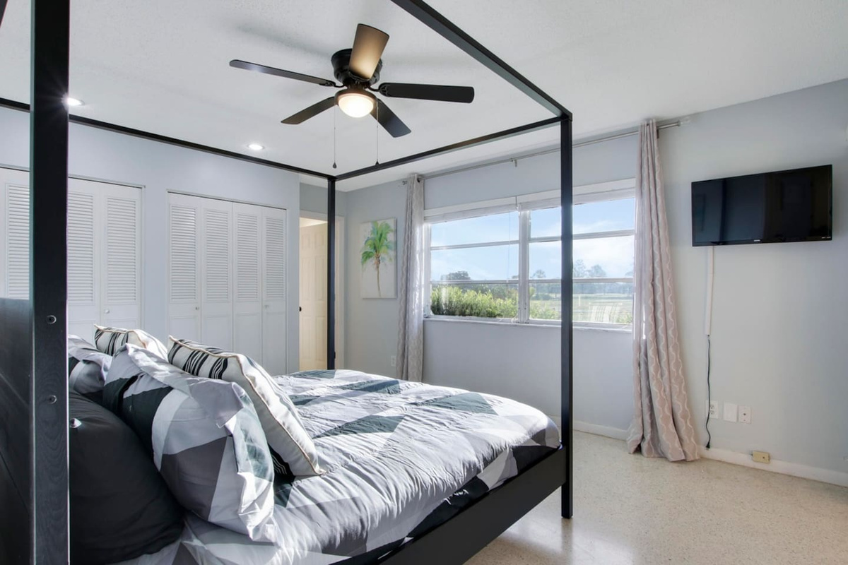 Main Bedroom