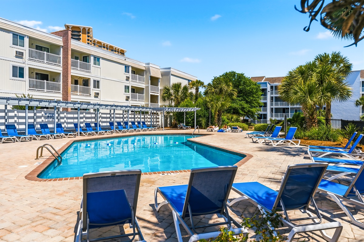 Lovely Outdoor pool and sun bathing area