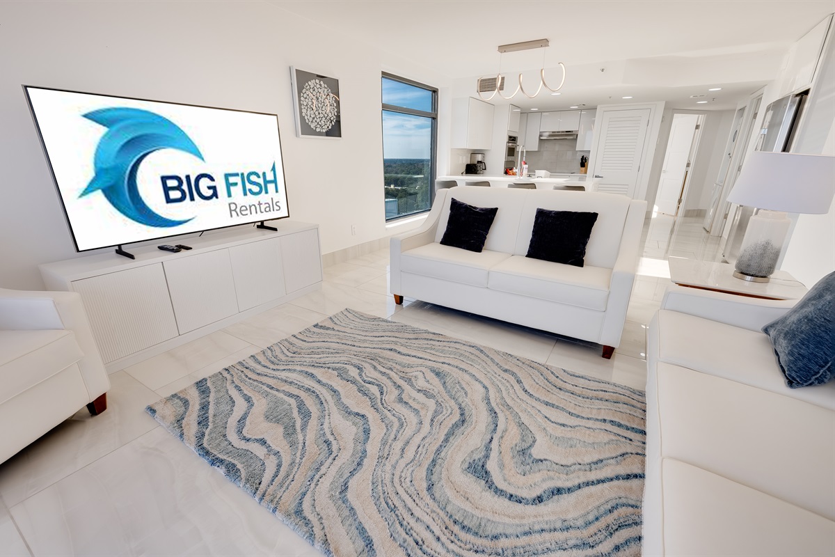 Living Room with Stunning Views🌊☀️