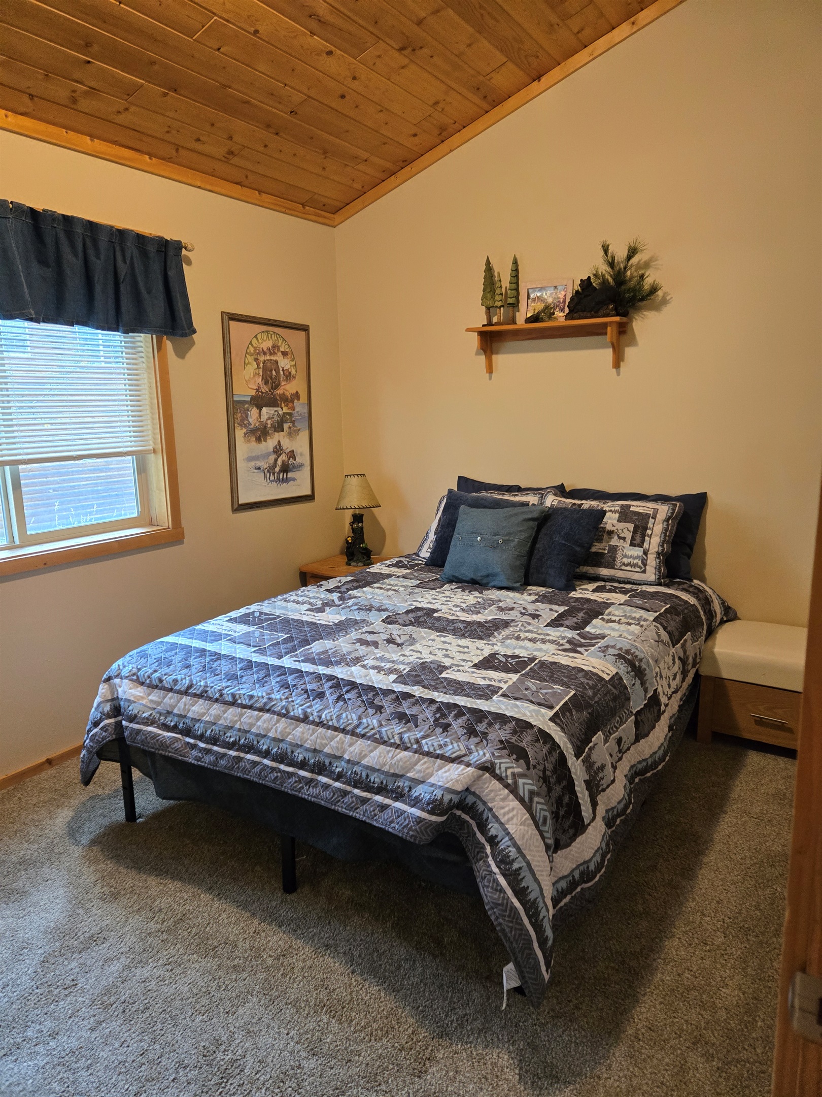 Queen Bedroom