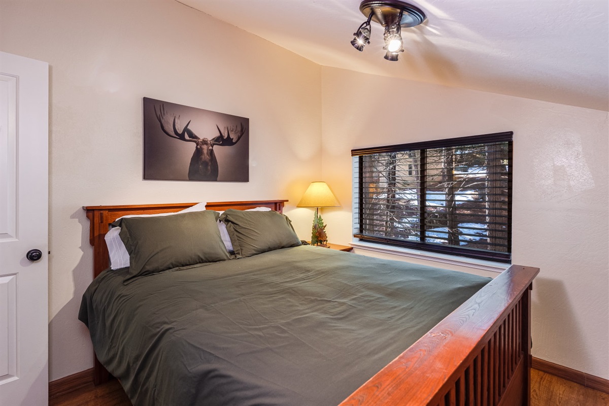 3rd floor- Queen Bed 