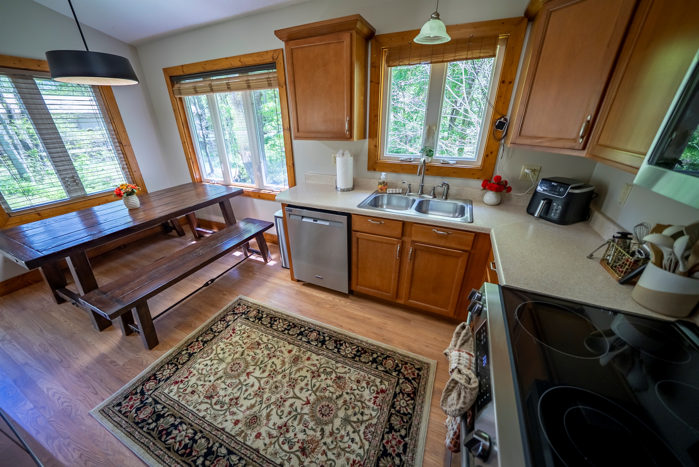 Simple, clean, and fully equipped, everything you need to feel right at home.