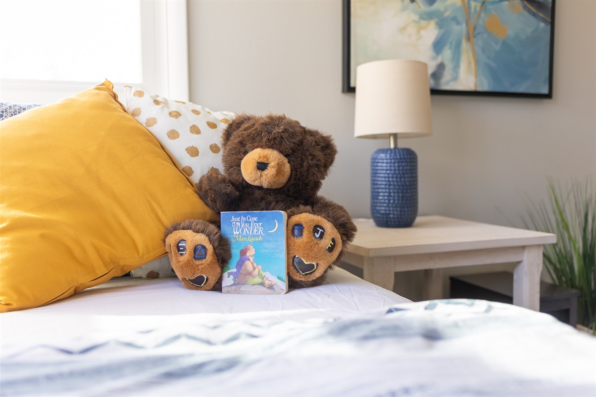 When your kids come with you, rest assured we have thought of things for them too! Books and bears for bedtime.