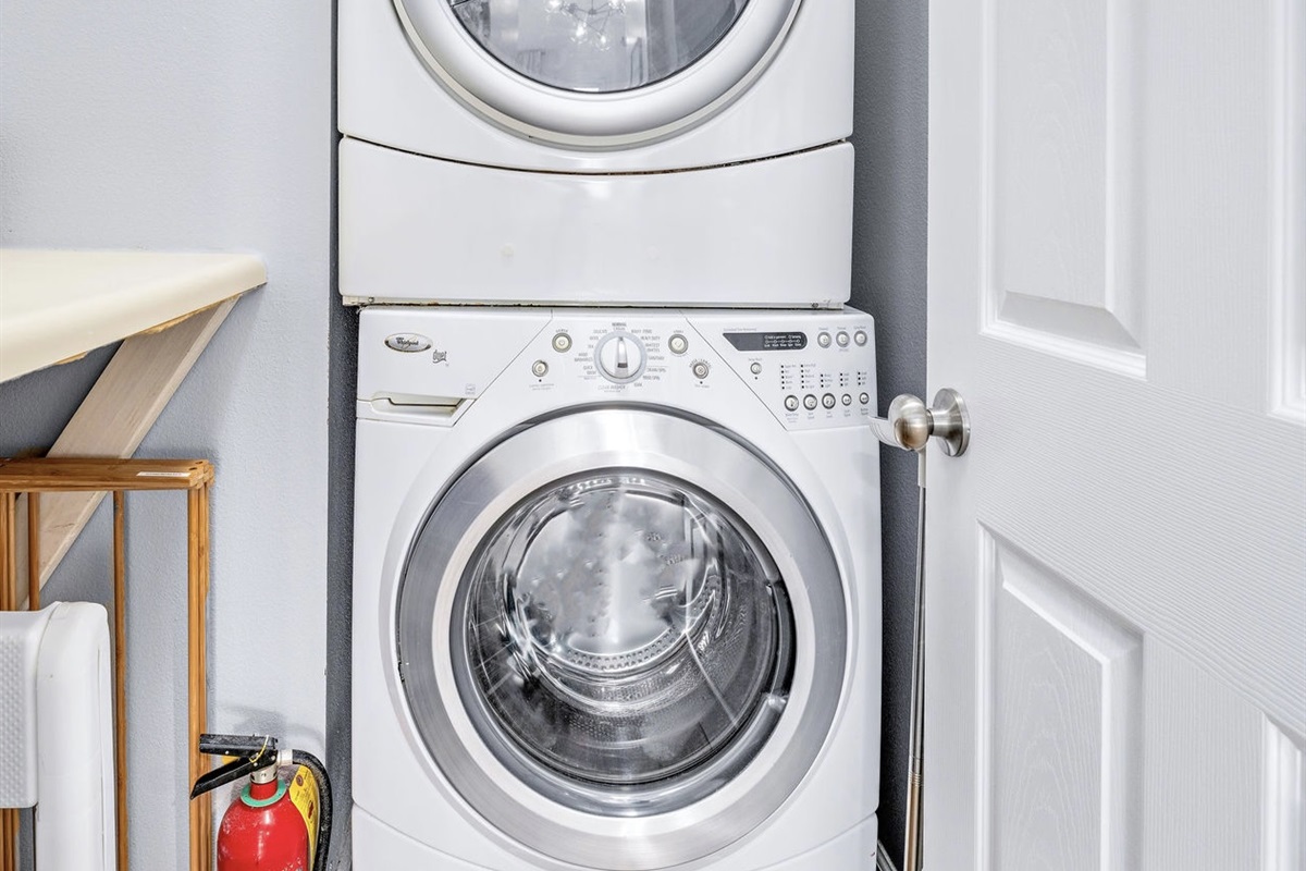 Seascape offers convenient amenities, including an in-unit washer and dryer. This feature provides guests with the ease of doing laundry at their convenience.