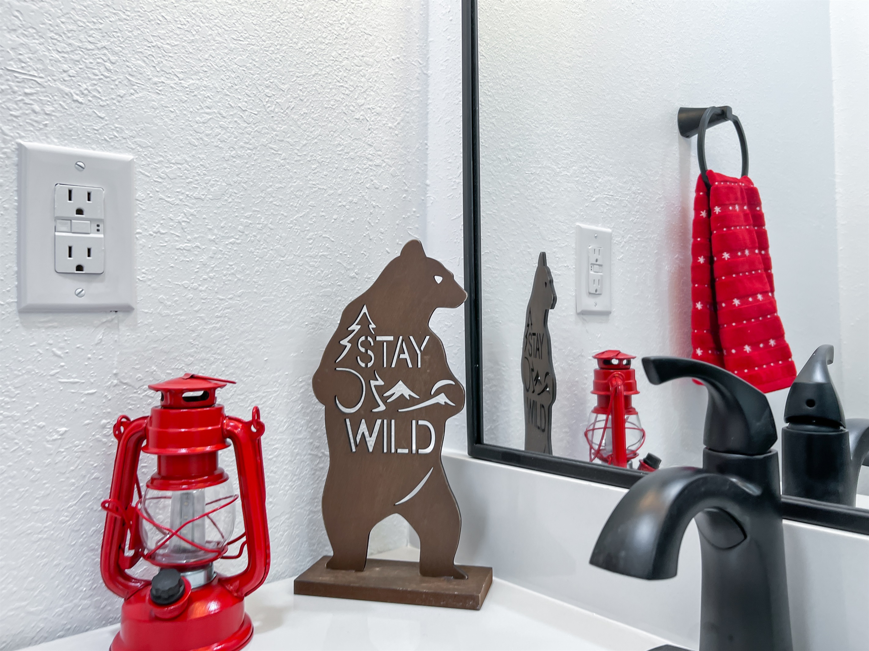 Bunk Room Bathroom 2
