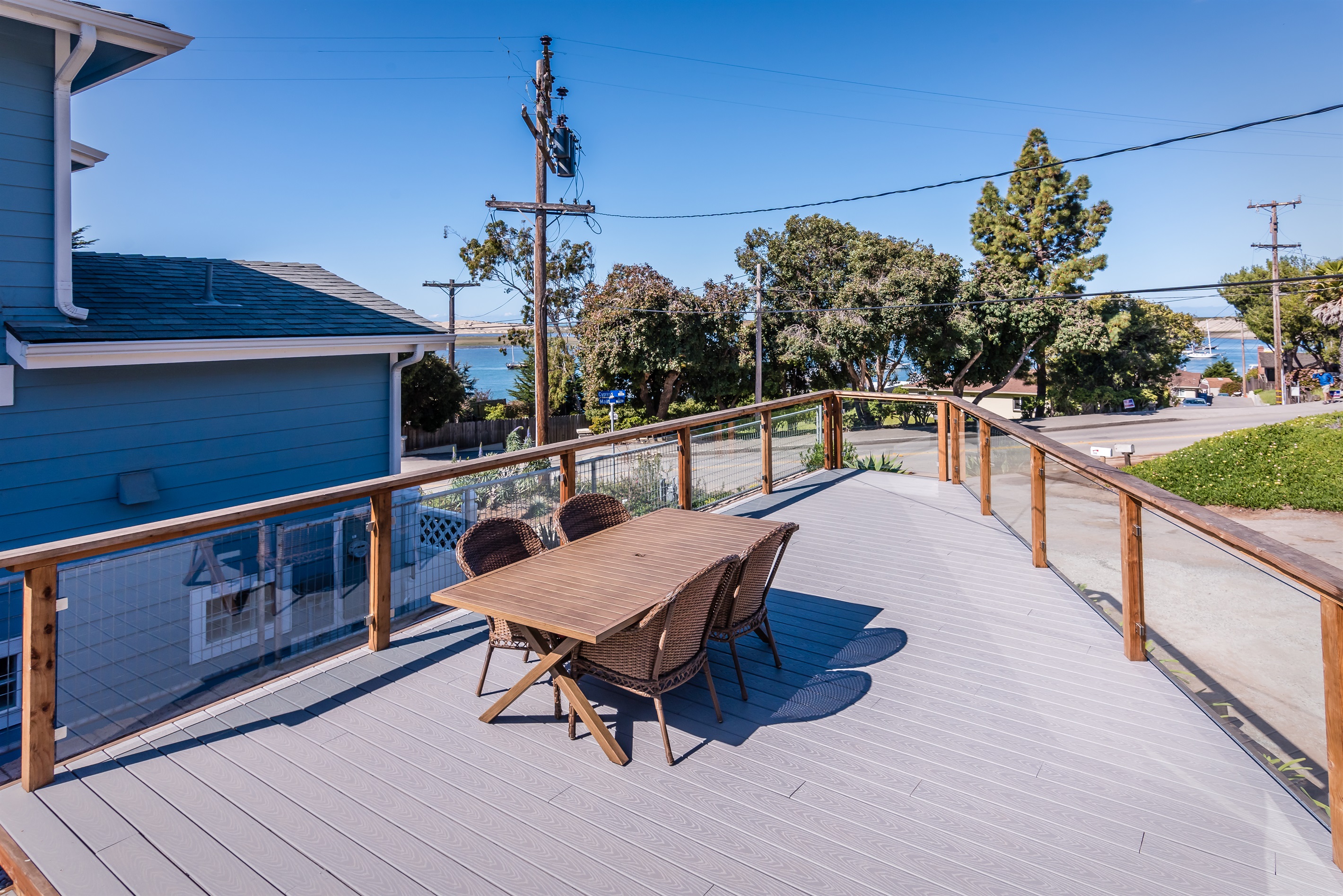 Front deck w/ views