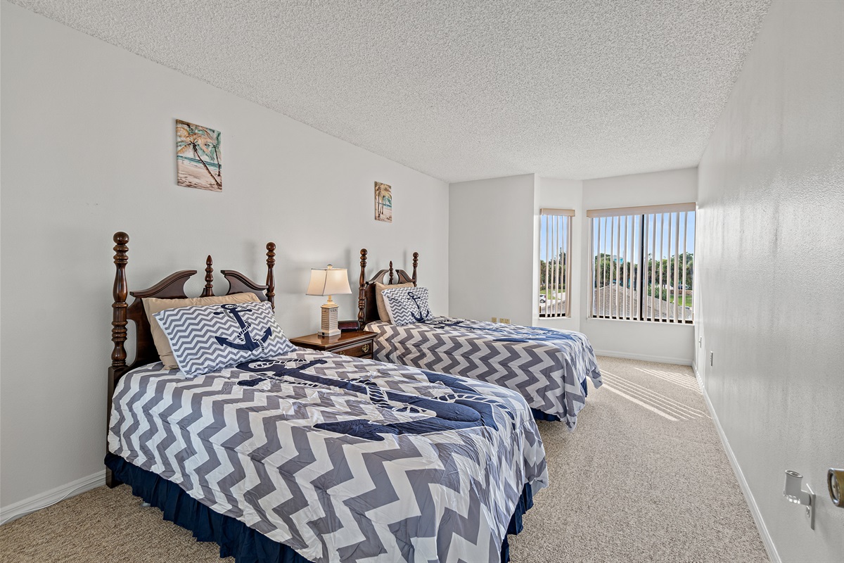 3rd Bedroom with 2 Twins