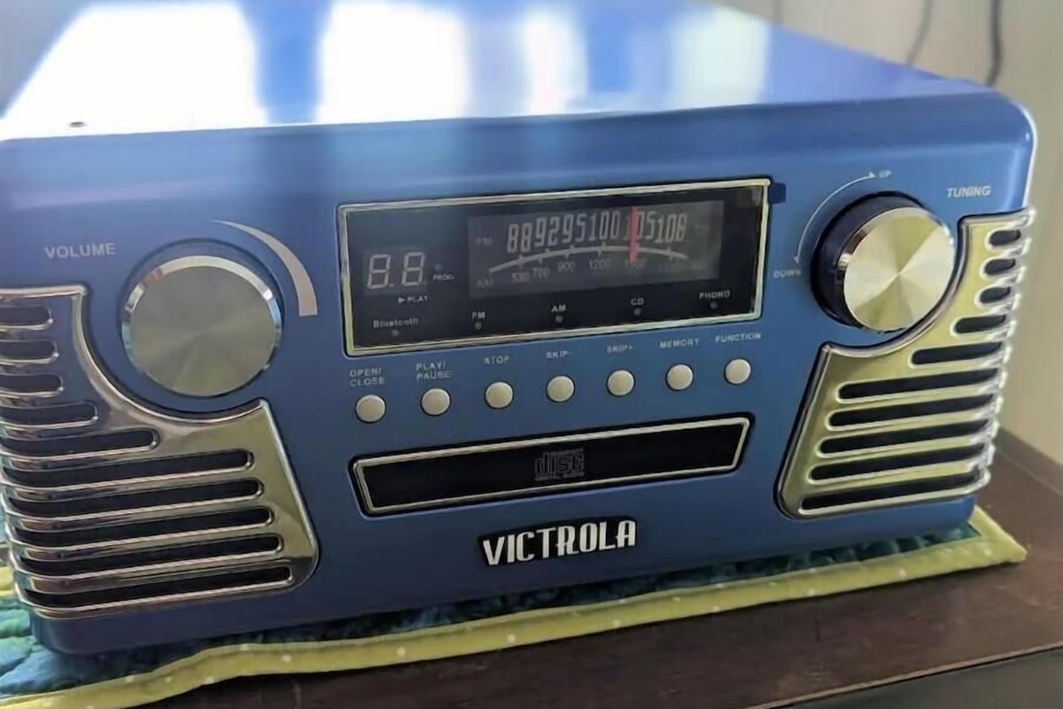 record player, blue tooth, CD etc