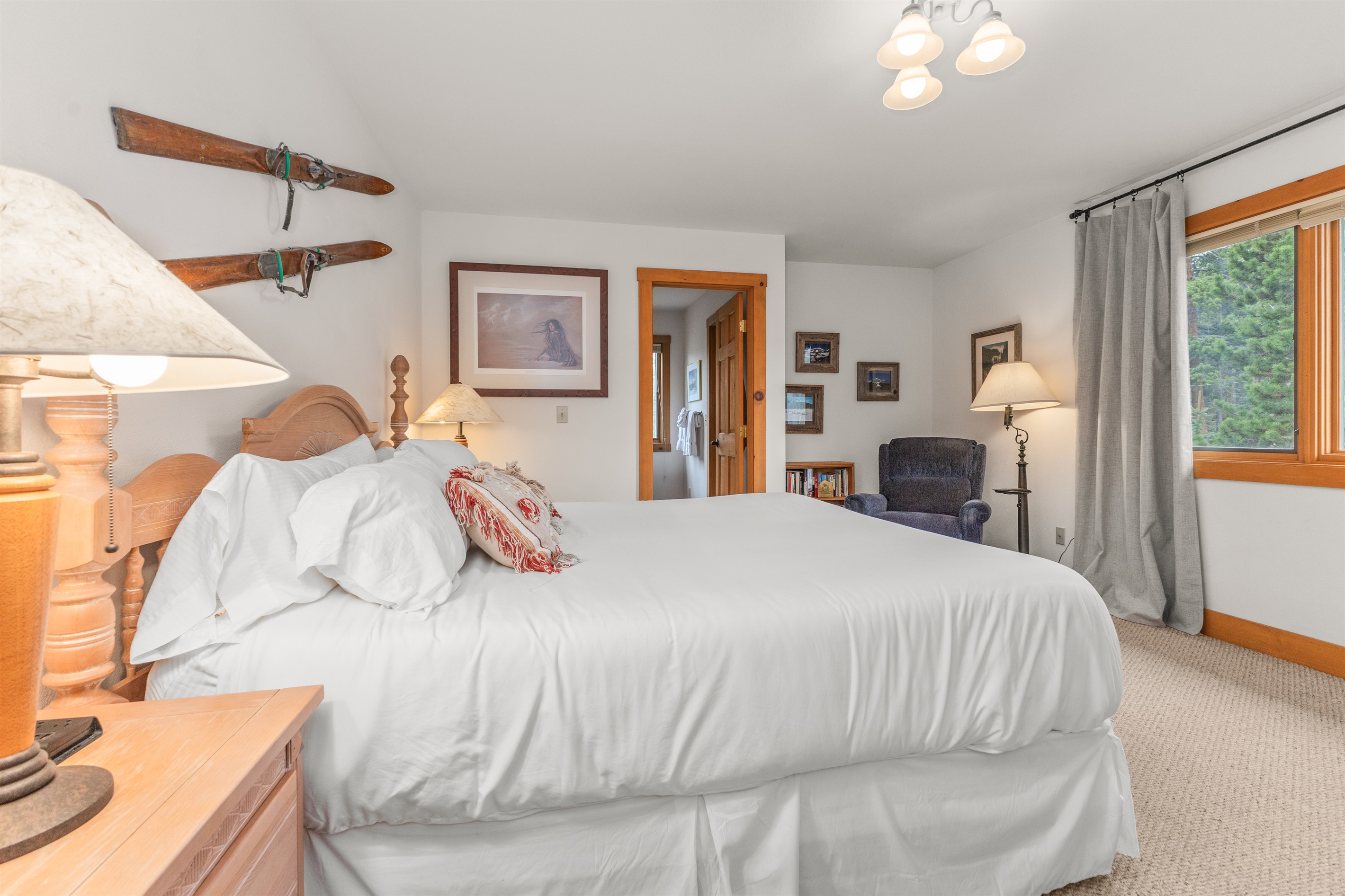 Ensuite Bedroom 2 | King Bed