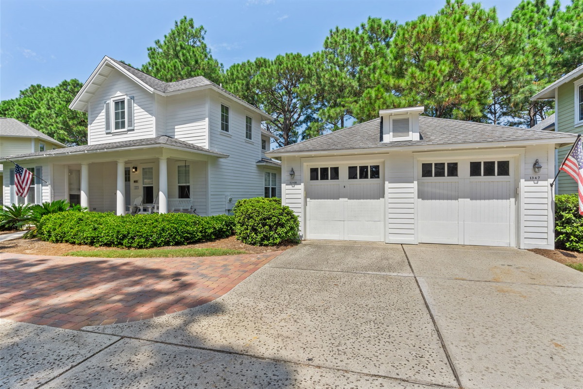 Home with Garage for Cart