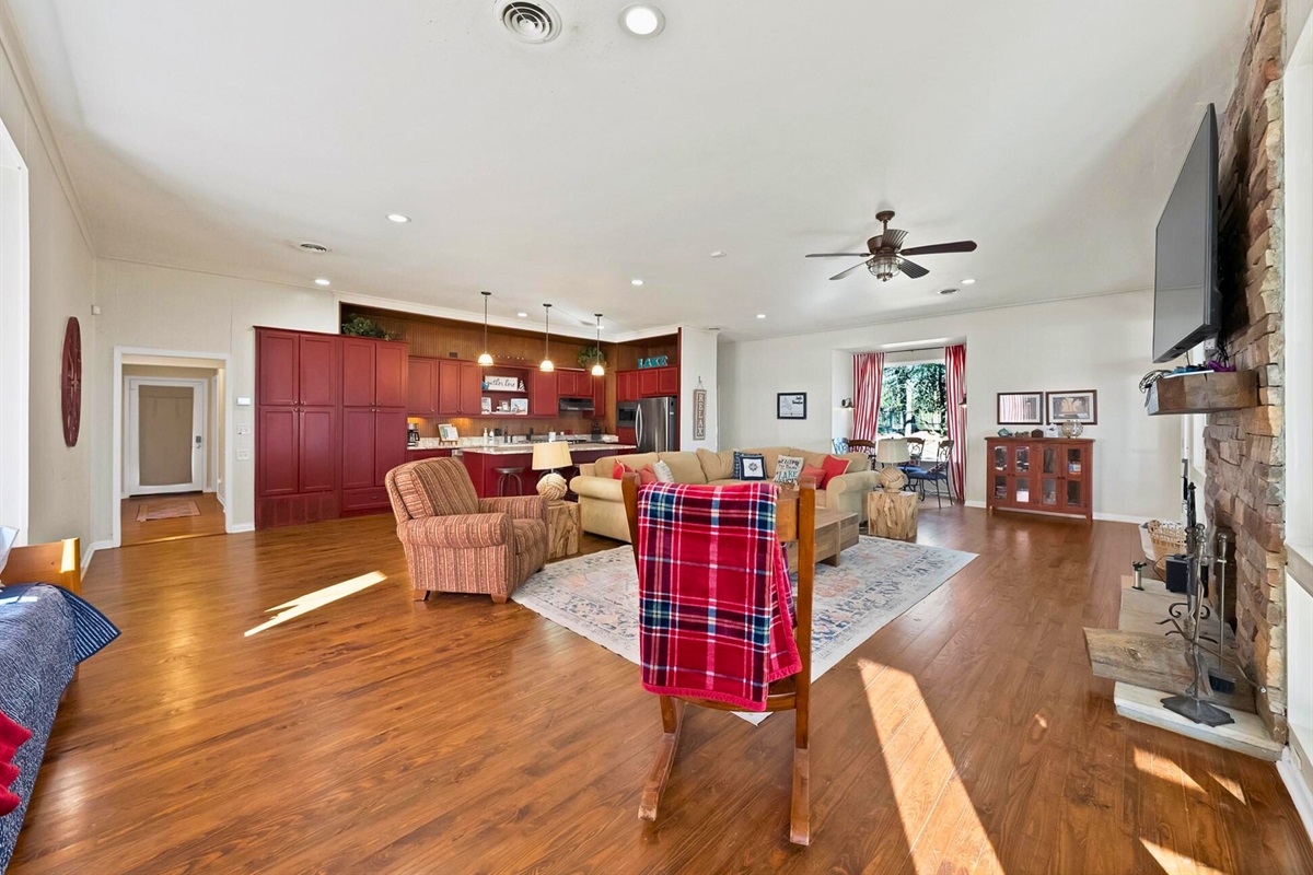 Bright, open, and roomy&mdash;perfect for spending time together without feeling crowded.