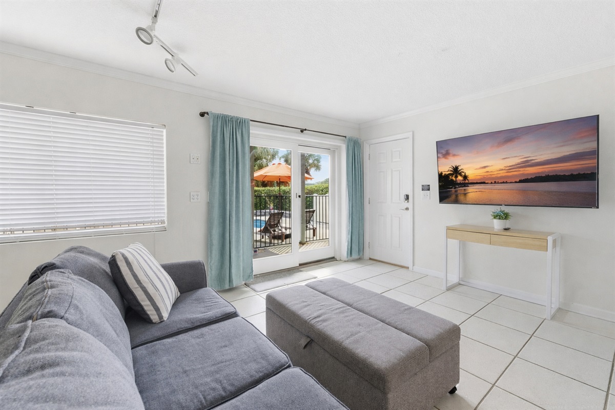 Large TV that swivels out