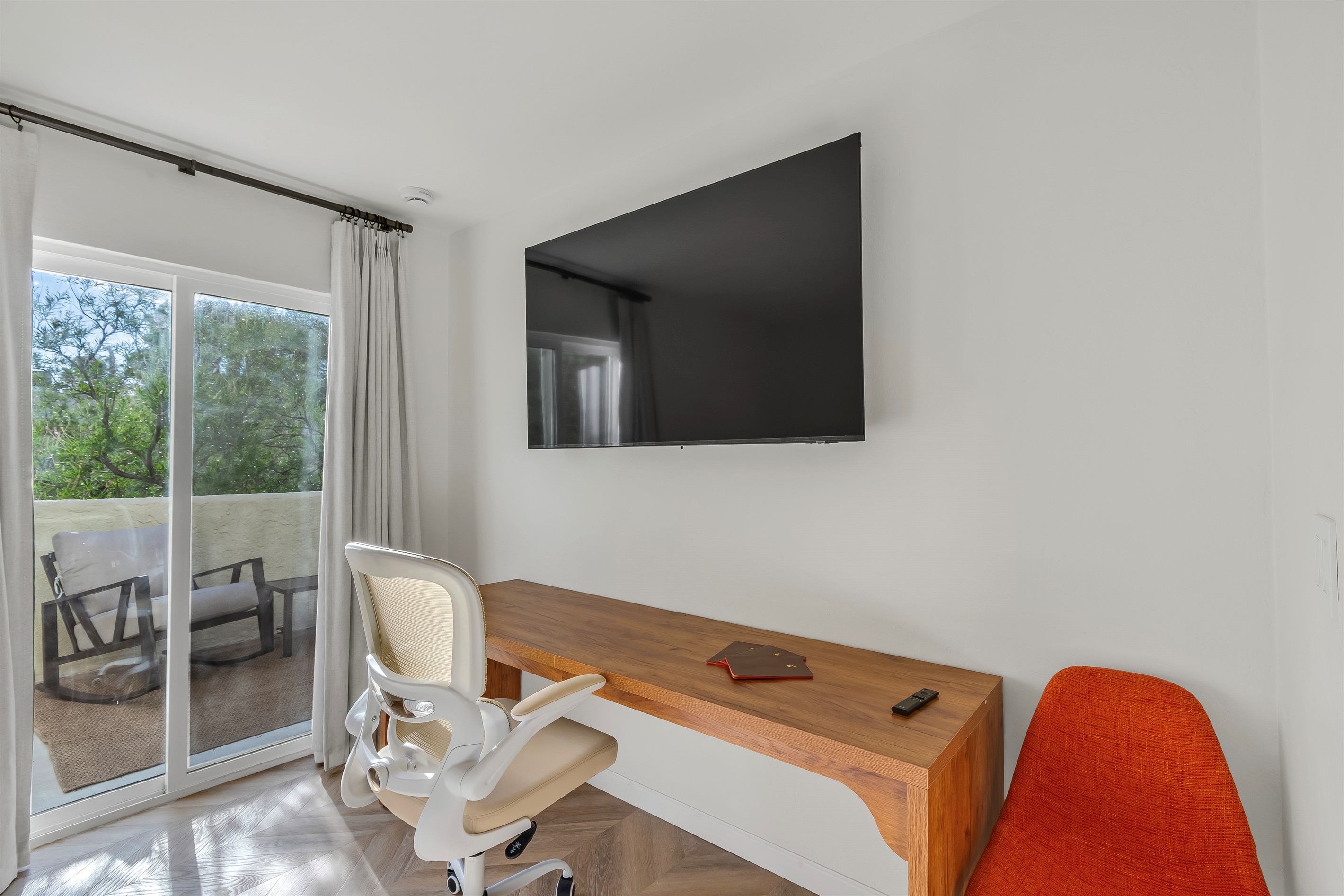 Upstairs Guest Room Workspace