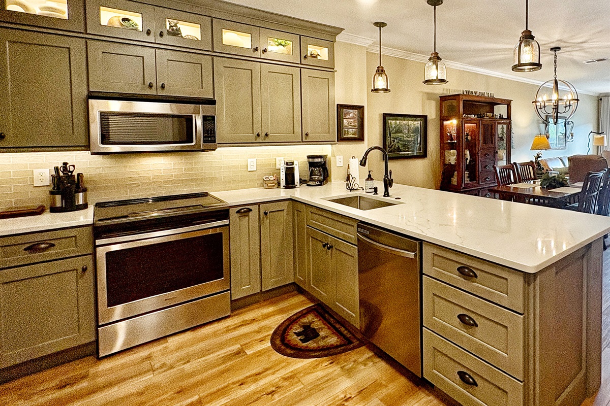 New cabinets, flooring and quartz countertops