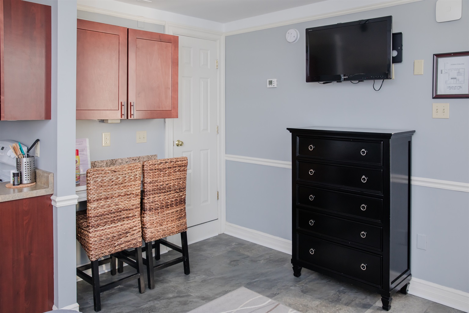 Creamery Apt 9 studio apt