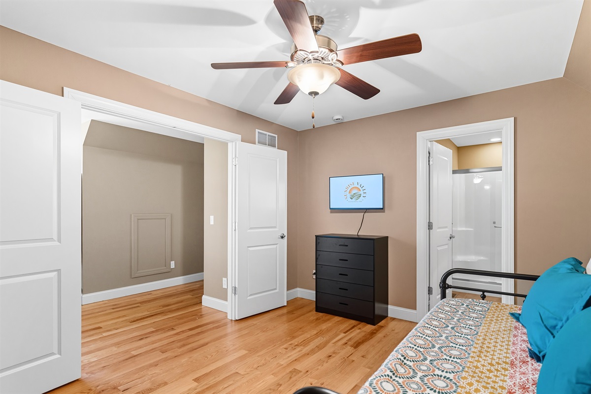 3rd Bedroom with Jack-and-Jill bathroom and smart TV