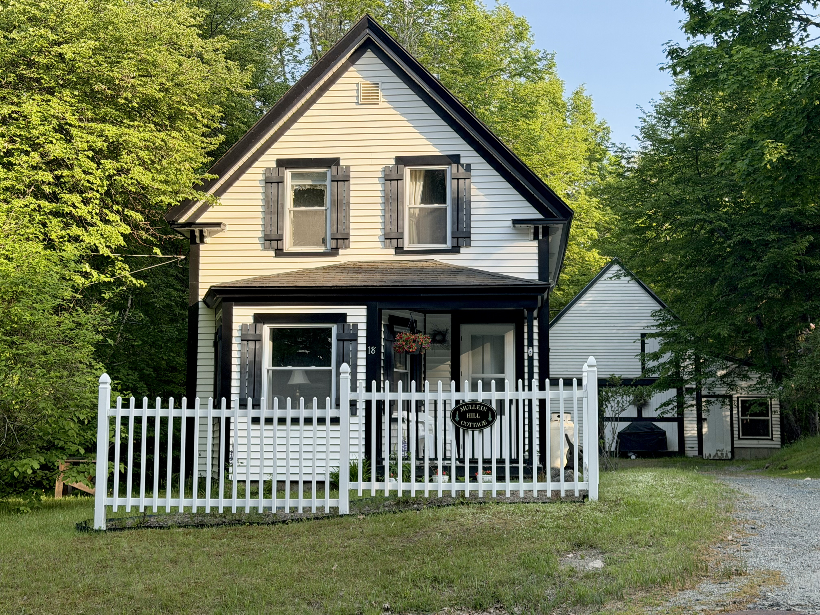 Welcome to the "Island’s Original Soul." This 1870 Somesville treasure offers a storybook stay in a National Register Historic District. Enjoy central island access to Acadia National Park, just a 1/2 mile walk from the iconic arched bridge.
