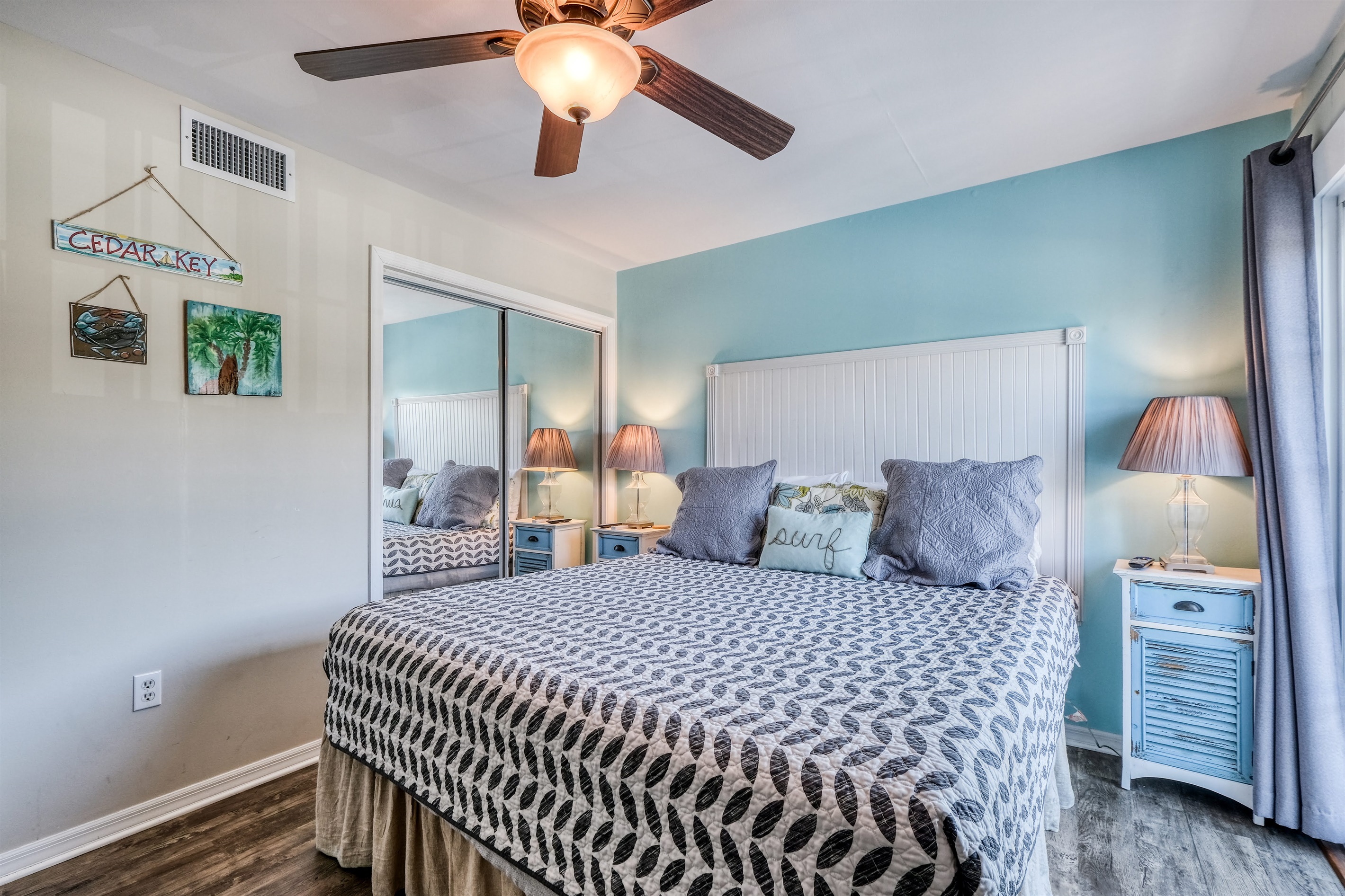 Bedroom with King size bed