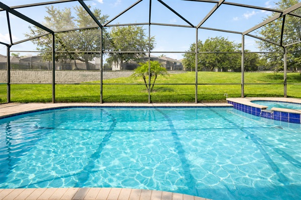 Your own heated pool & spa oasis at Sunshine Villa