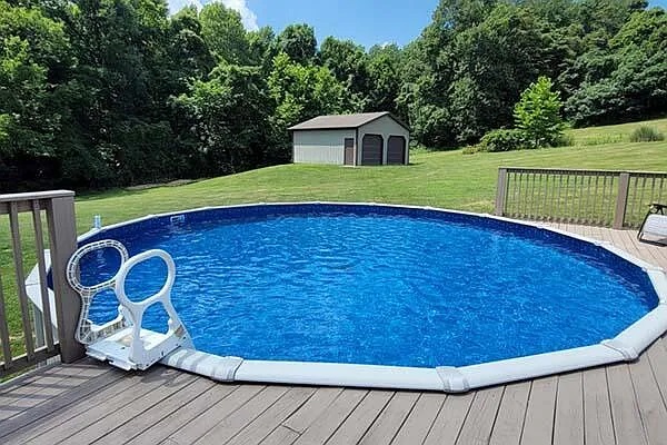 Take a refreshing dip in the pool while enjoying the stunning countryside views.