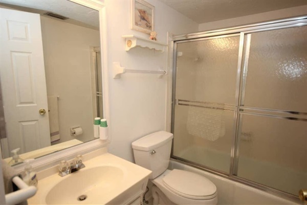 Full Bathroom #2