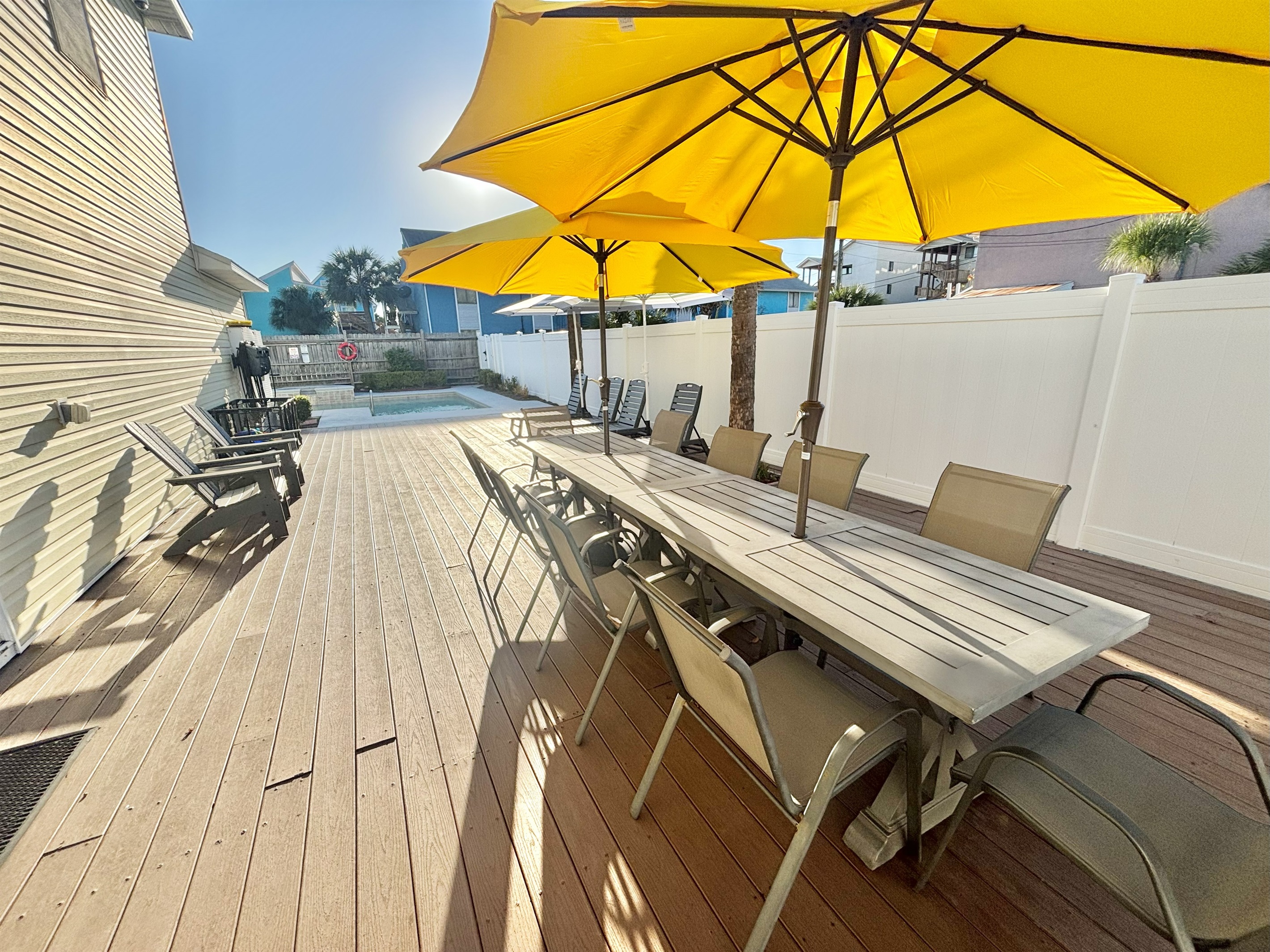 Oversized picnic area with umbrellas!
