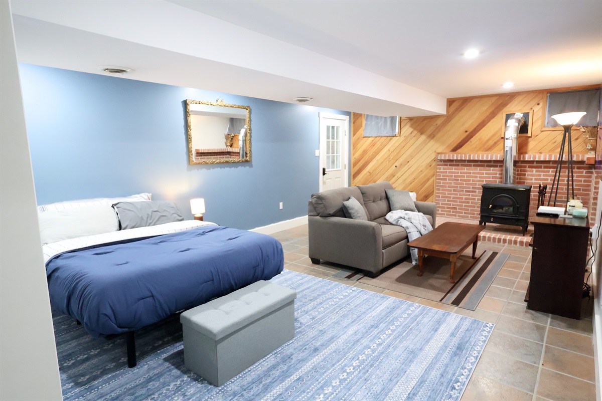 Sleeps 4 - the sofa is a pullout. Private entrance.