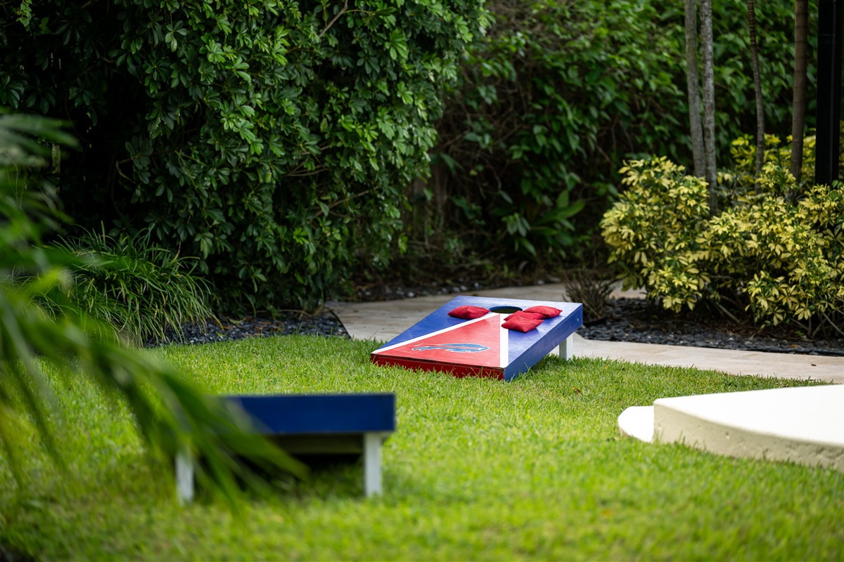 Practice your shots or enjoy a casual game.