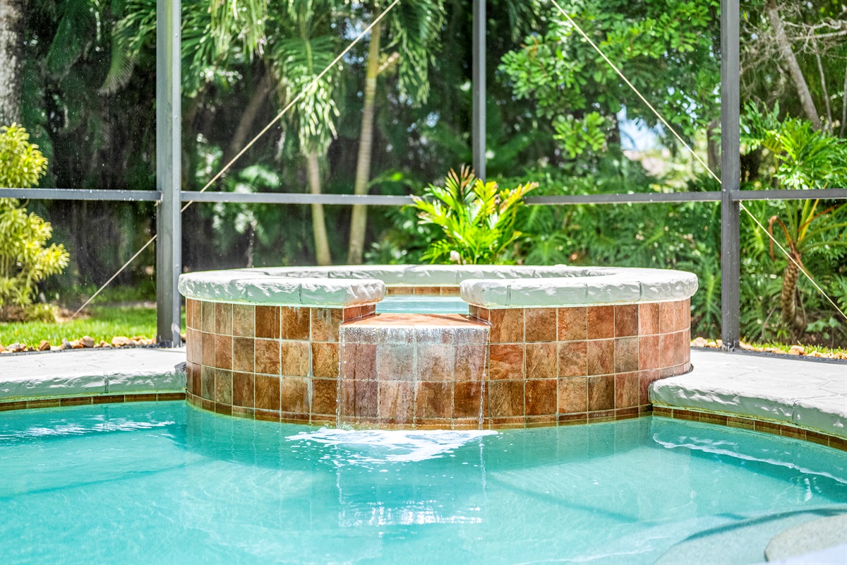 Spa days aren’t just for winter—this waterfall is worth enjoying year-round