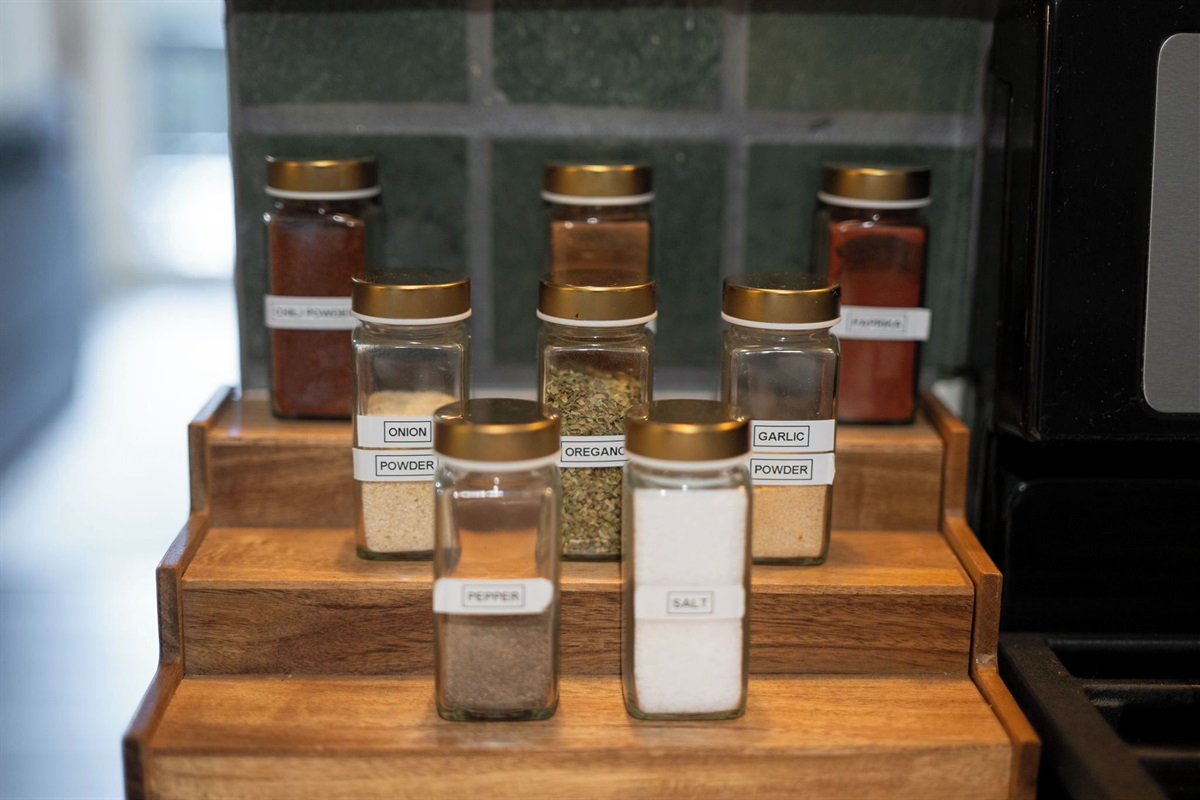 We love to cook and know how important it is for any kitchen to have essentials