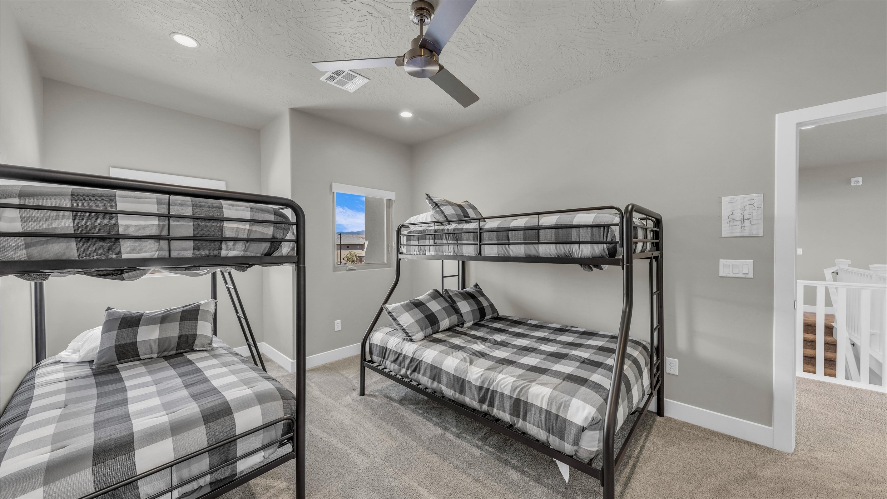 Bunk Room – Twin-over-Full Sets