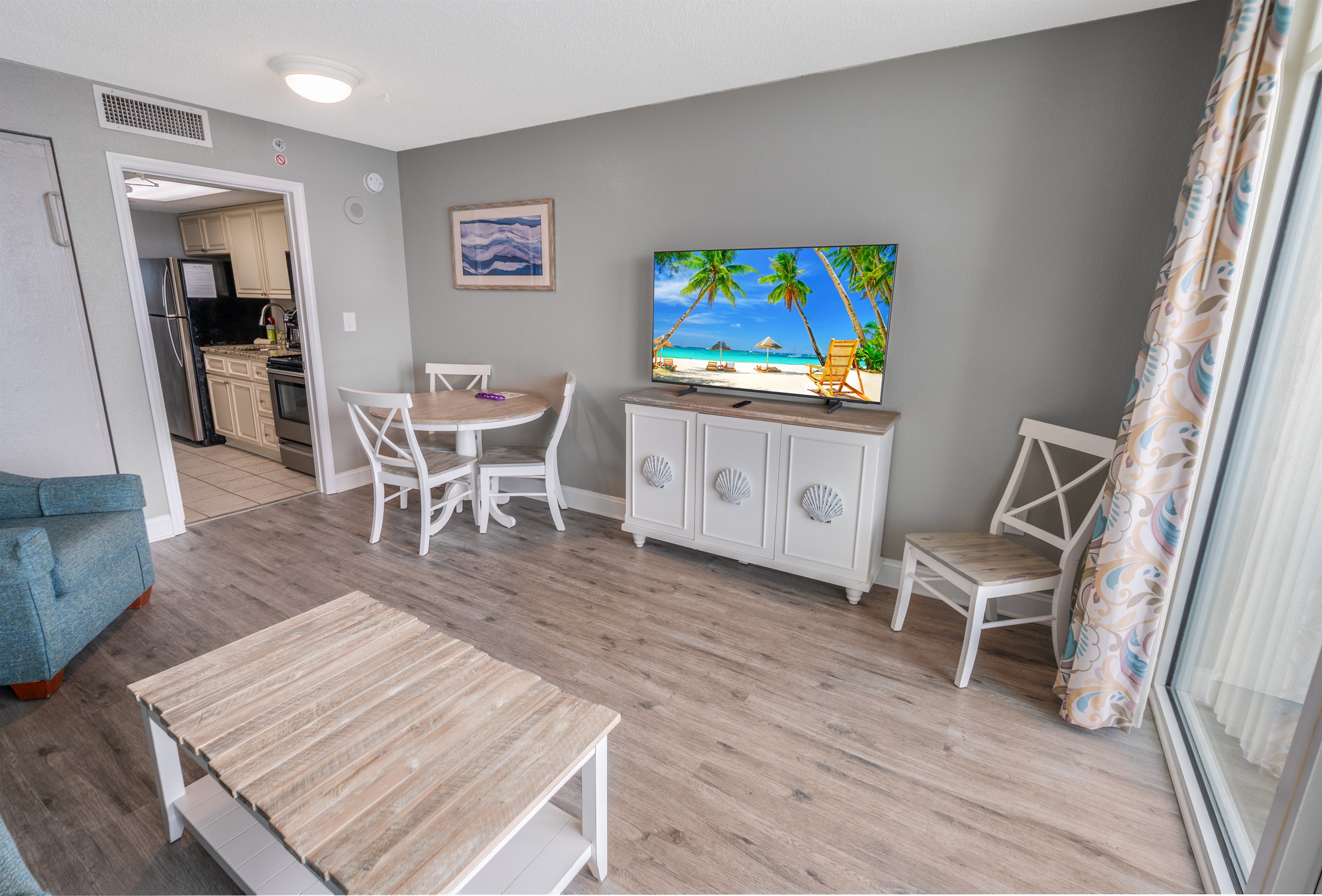 King Bed I Direct Ocean Front View! 6