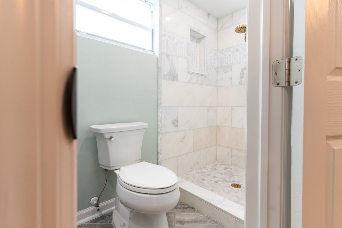 Private Suite Bathroom