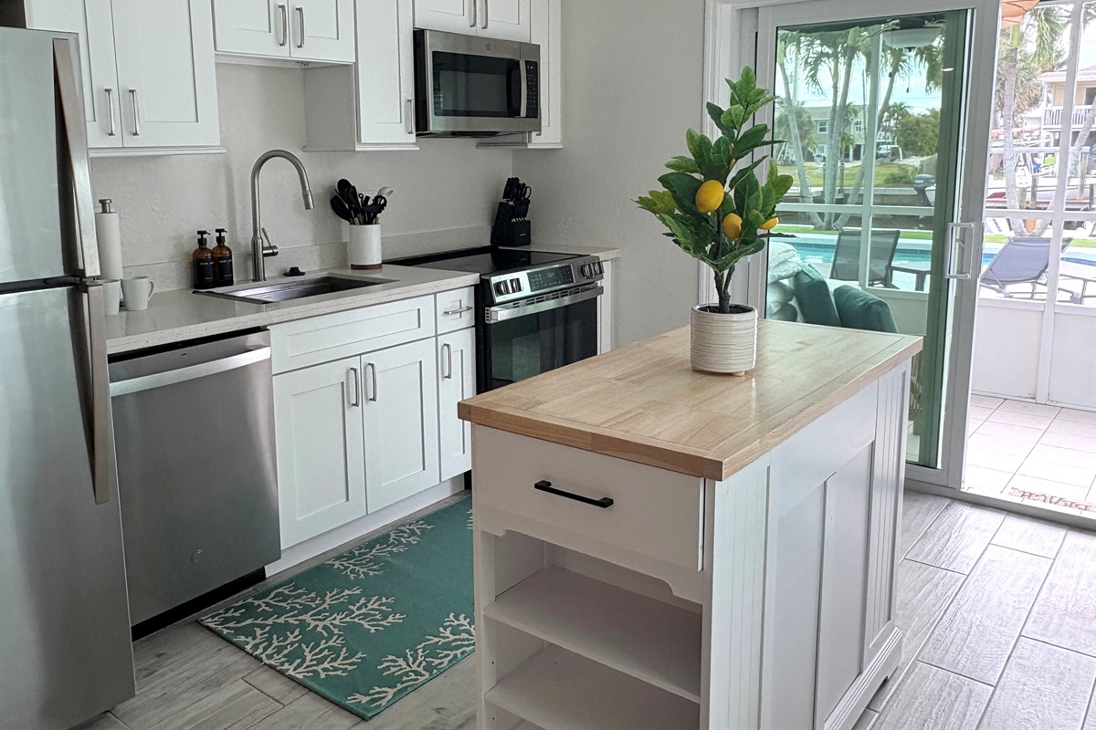 Tide (garden level) full kitchen