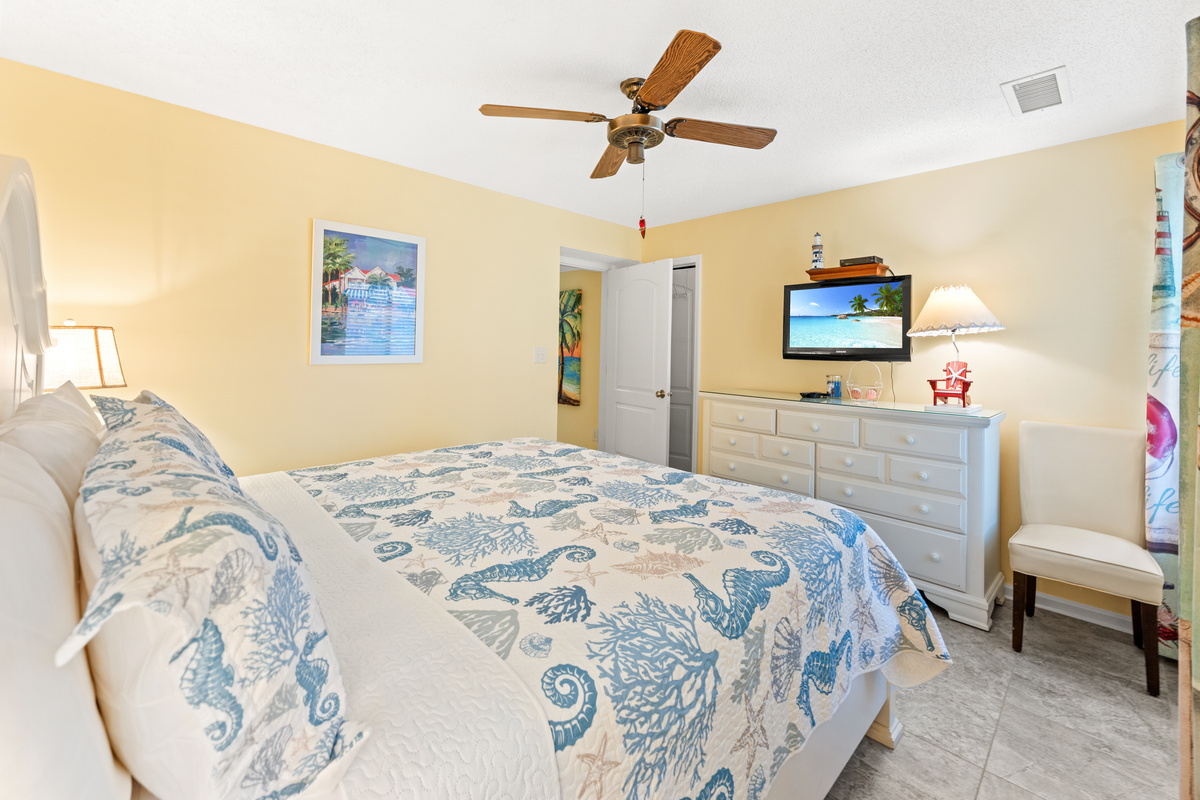 Main Bedroom with king bed and ensuite