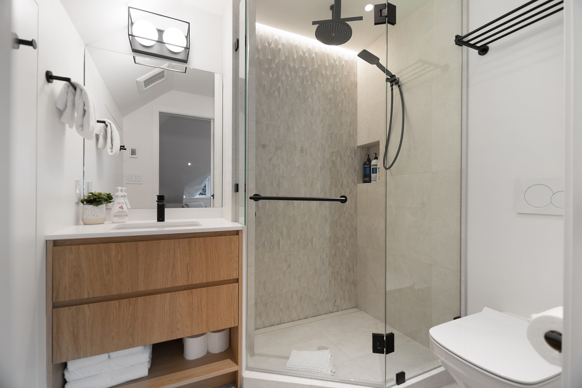 Ensuite bathroom with walk-in glass shower