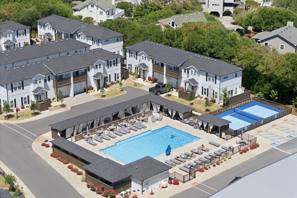 Community pool and pickleball courts