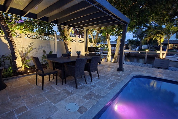 Private dockside lounge with paddleboards and canal access